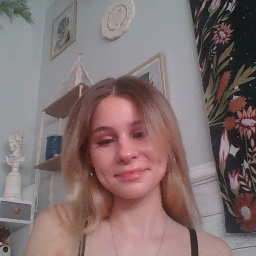 Meet your Posher, Lily